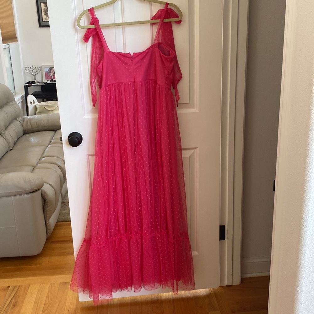 Dress - Picture 3 of 4